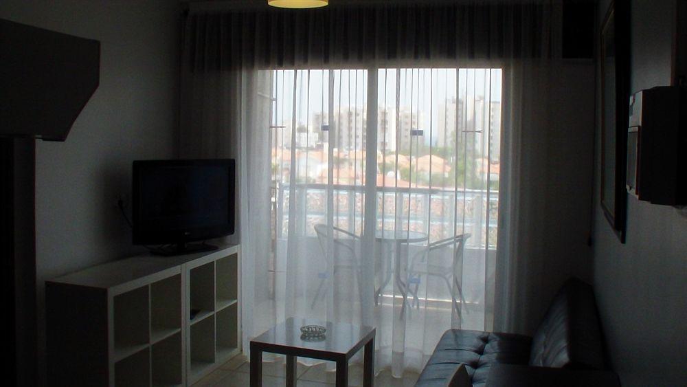 The Palms Hotel Apartments Limassol Exterior foto